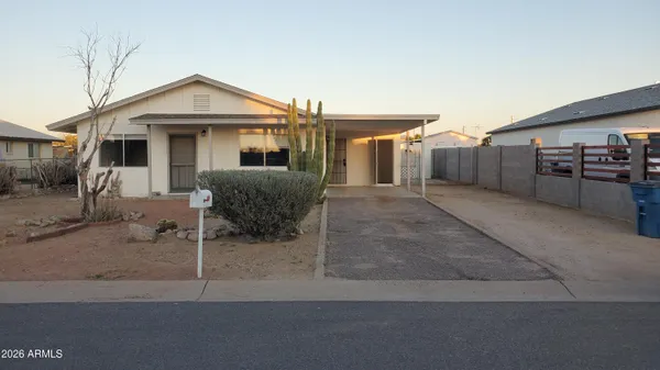 $1,800 | 905 North Ocotillo Drive, Apache Junction, AZ 85120