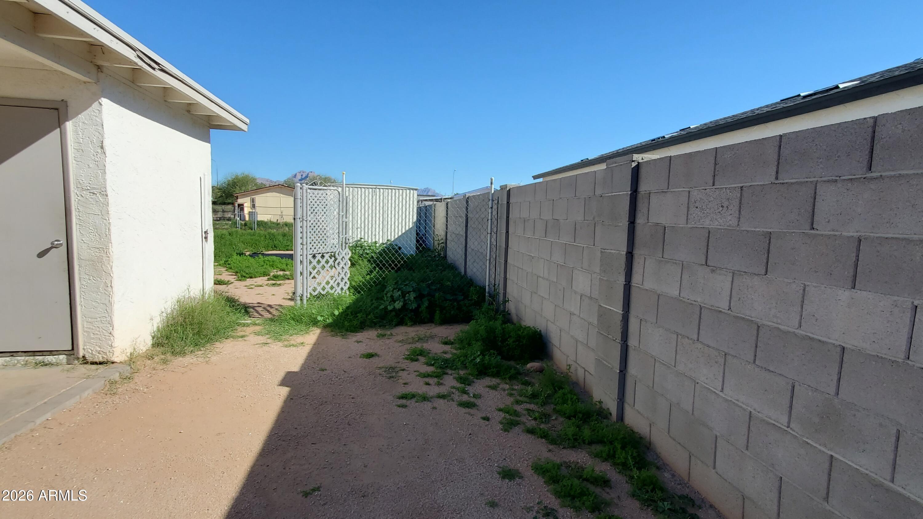 905 North Ocotillo Drive Apache Junction, AZ 85120 - Photo 22 of 24 20260125_135357