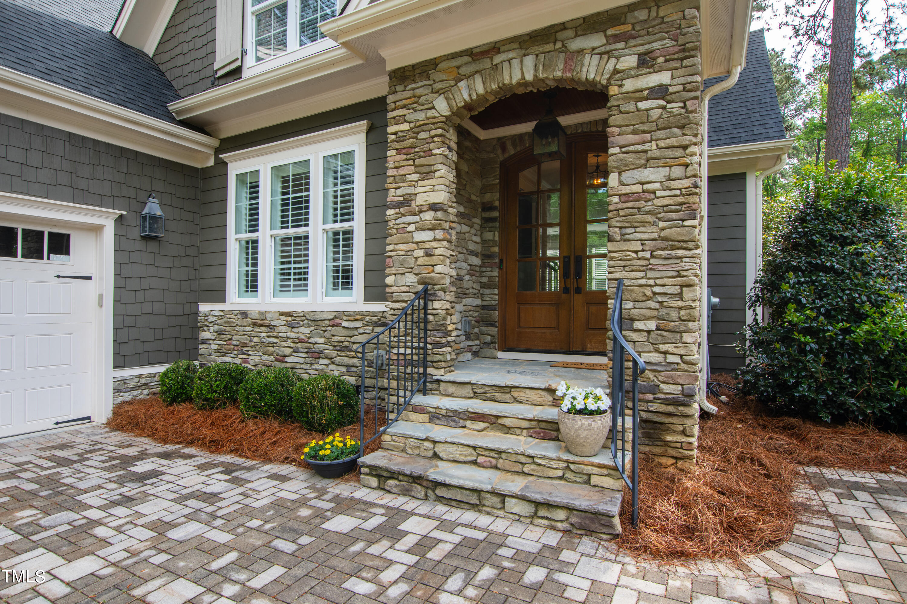 735 Powell Drive Raleigh, NC 27606 - Photo 2 of 64 Front 3