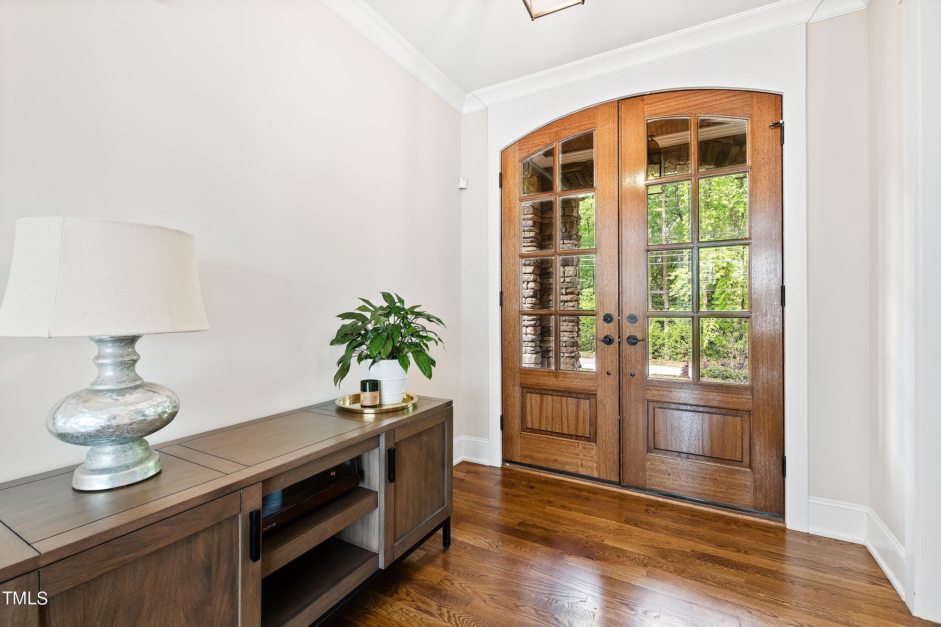 735 Powell Drive Raleigh, NC 27606 - Photo 6 of 64 Foyer