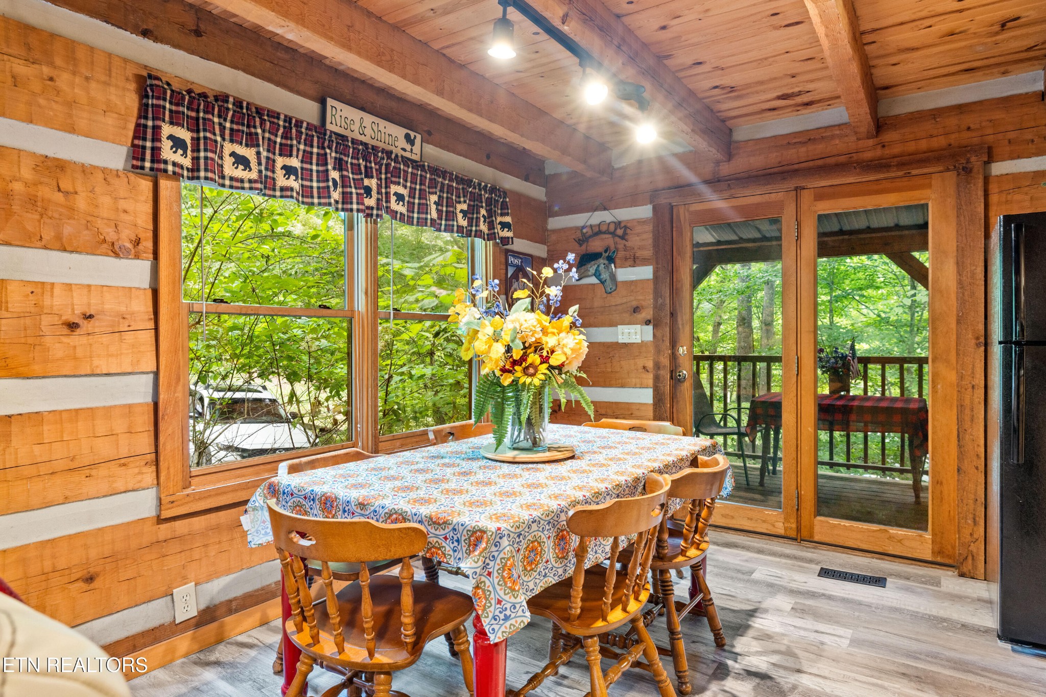 108 Timberwinds Way Townsend, TN 37882 - Photo 10 of 40 Gallery Image 10