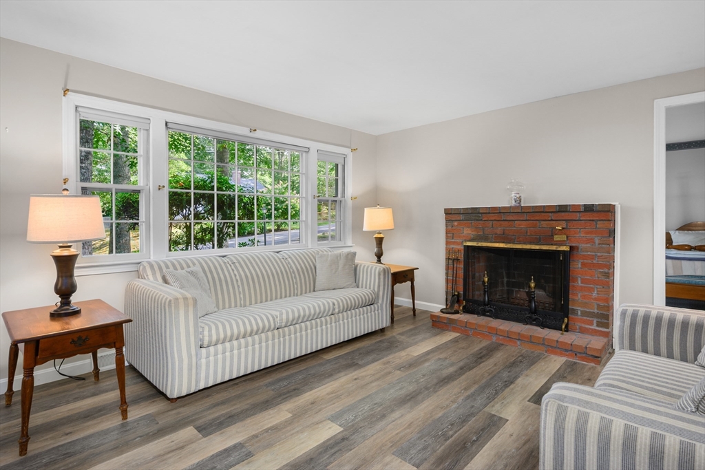 109 Harbor Hills Road Centerville, MA 02632 - Photo 8 of 42 Gallery Image 8