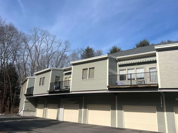 $295,000 | 70 Arbor Hill Cmns, Unit 14, Brattleboro, VT 05301