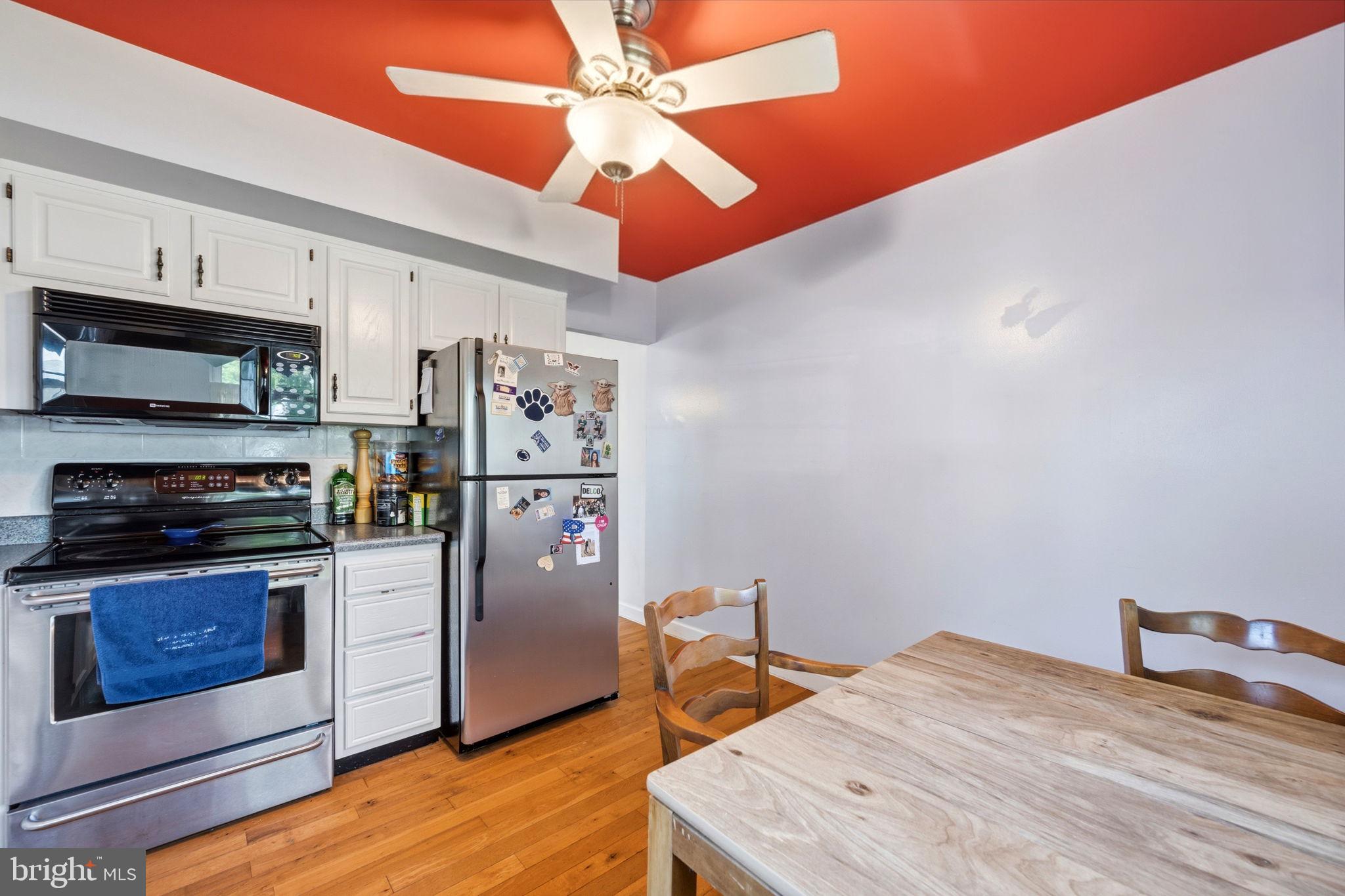 905 Amosland Road Morton, PA 19070 - Photo 18 of 44 Charming kitchen with vibrant accents.