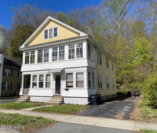 $349,900 | 38 Hollister Street, Pittsfield, MA 01201