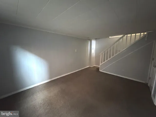 $2,800 | 3710 3rd Street South, Arlington, VA 22204