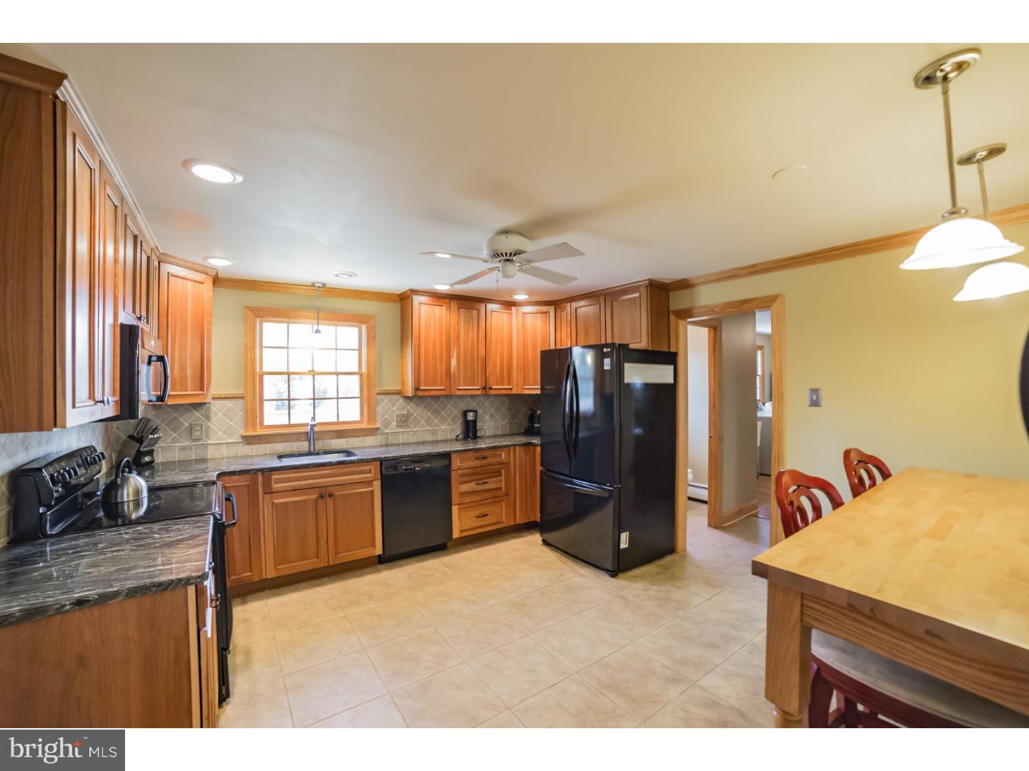 3324 Holicong Road Buckingham, PA 18902 - Photo 5 of 25 Kitchen