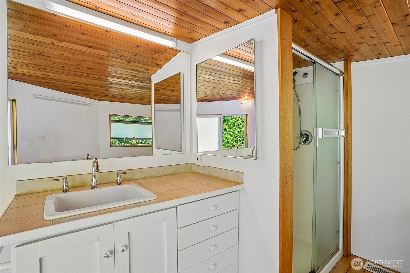 3134 Southwest 172nd Street Burien, WA 98166 - Photo 28 of 38
