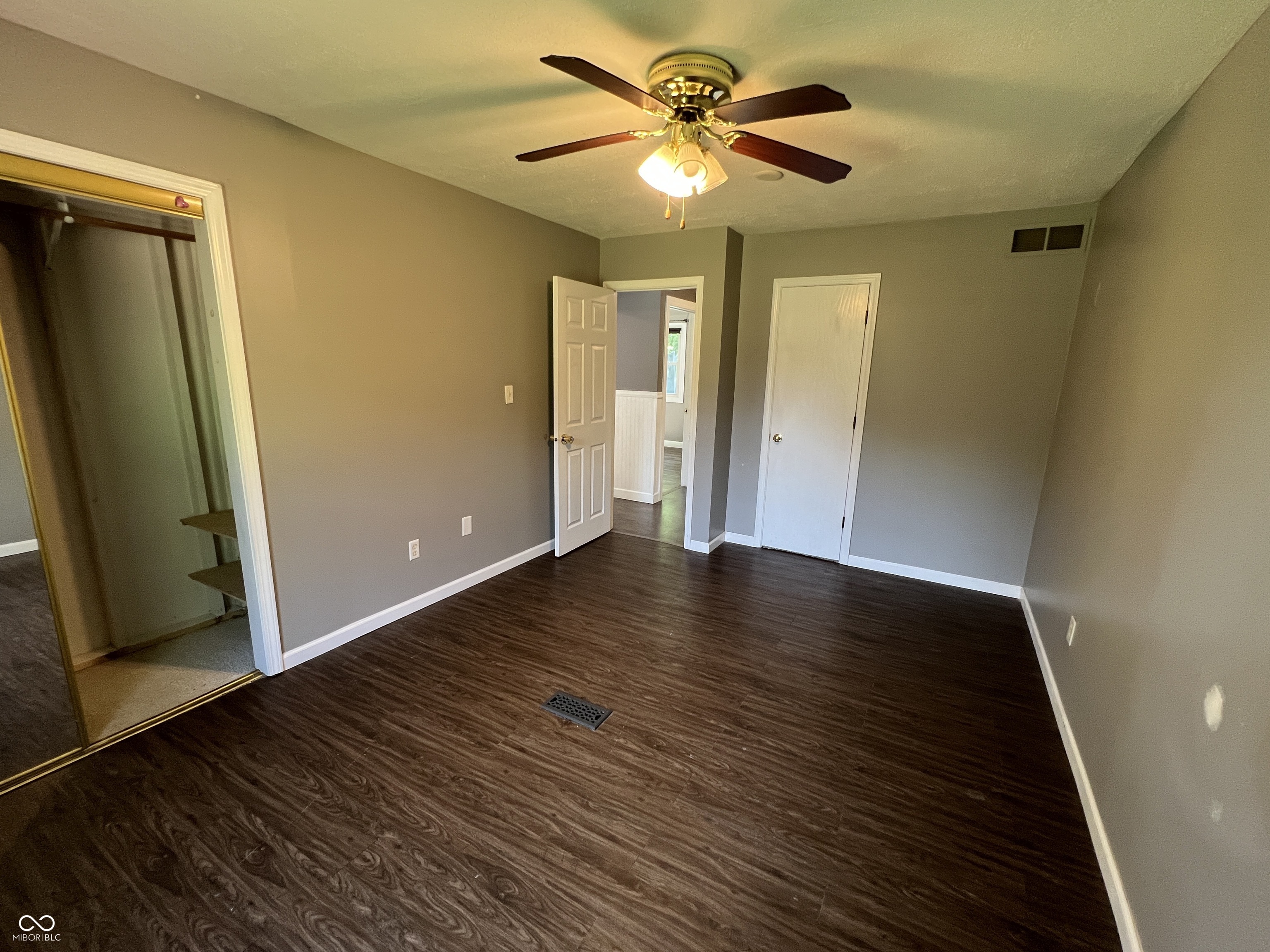 6238 East Southport Road Indianapolis, IN 46237 - Photo 23 of 43