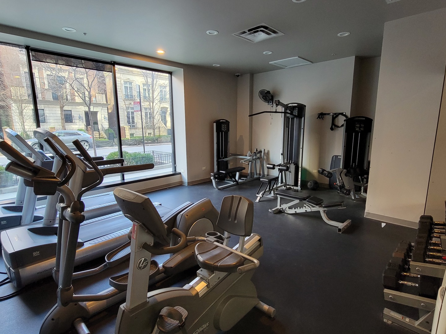 451 West Huron Street, Unit 612 Chicago, IL 60654 - Photo 14 of 16