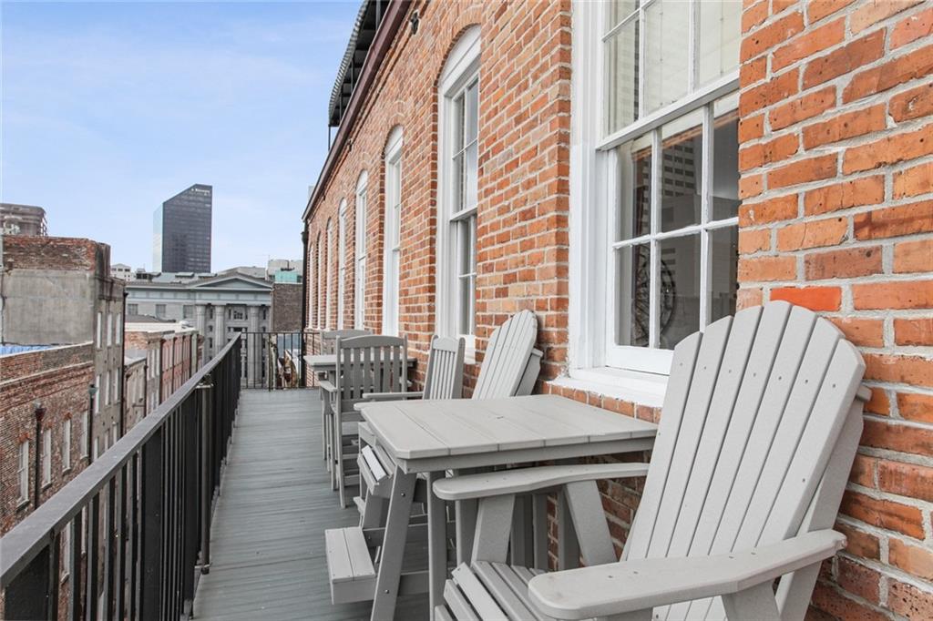 232 Decatur Street, Unit 5A New Orleans, LA 70130 - Photo 6 of 18 Gallery Image 6