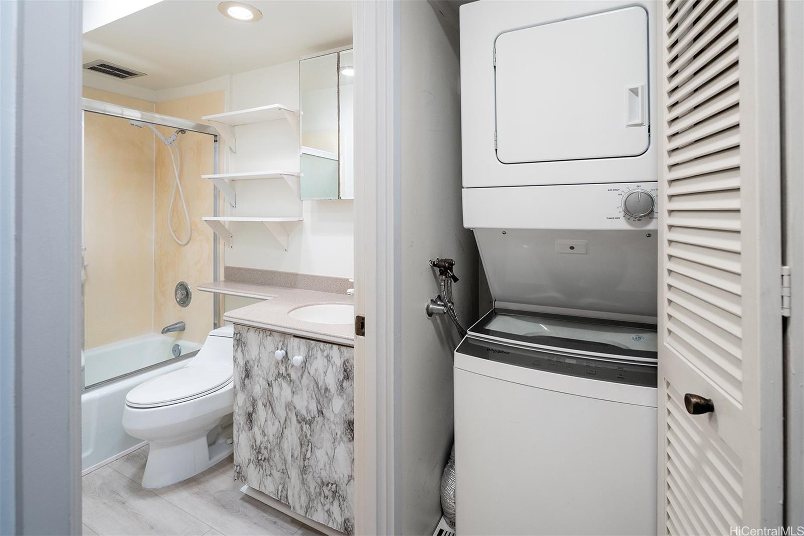 469 Ena Road, Unit 2009 Honolulu, HI 96815 - Photo 12 of 19