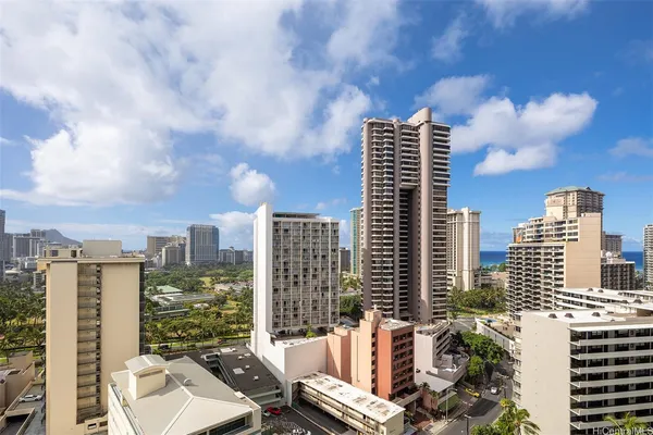 $4,000 | 469 Ena Road, Unit 2009, Honolulu, HI 96815