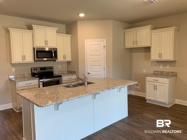 9439 Eiland Drive, Unit 38 Foley, AL 36535 - Photo 6 of 20 Kitchen