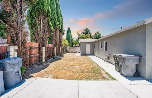 $985,000 | 12430 Peach Street, Lynwood, CA 90262
