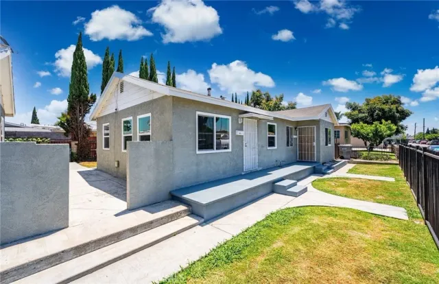 $985,000 | 12430 Peach Street, Lynwood, CA 90262