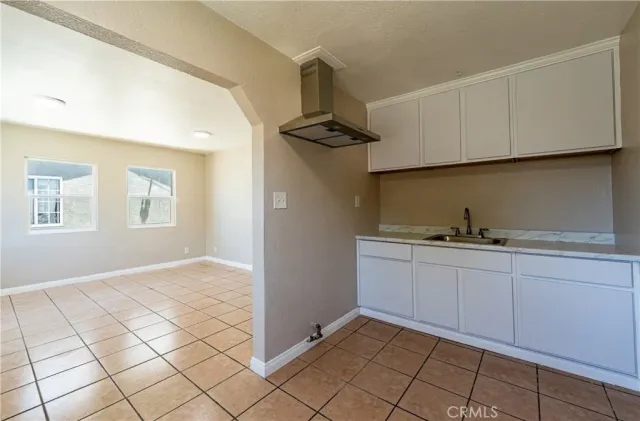 $965,000 | 12430 Peach Street, Lynwood, CA 90262