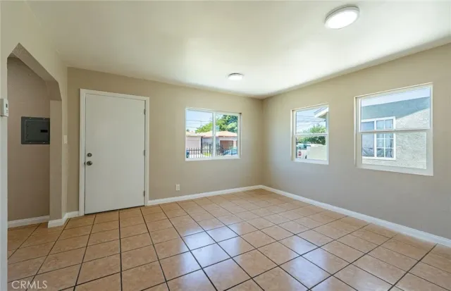 $985,000 | 12430 Peach Street, Lynwood, CA 90262