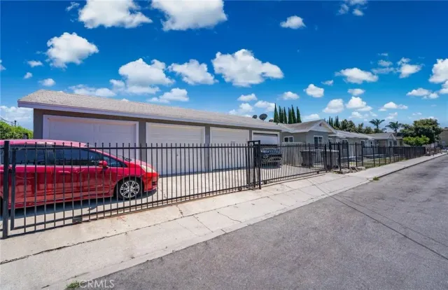 $985,000 | 12430 Peach Street, Lynwood, CA 90262
