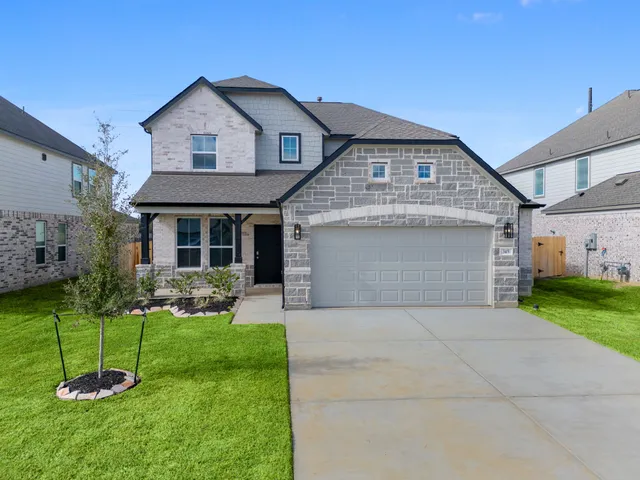 $367,990 | 345 Spruce Oak Lane, Waller, TX 77484