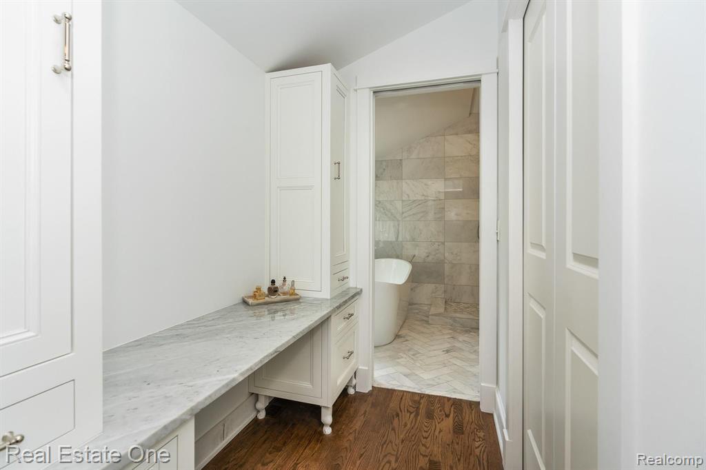 6356 Blue Beech Road Rochester Hills, MI 48306 - Photo 16 of 43