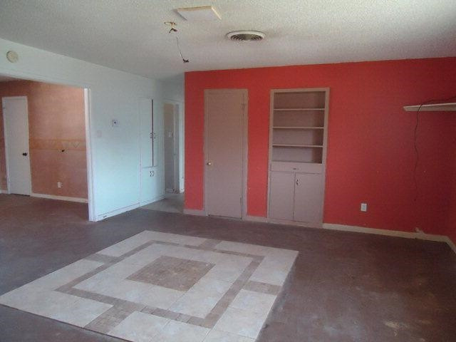 2005 43rd Street Lubbock, TX 79412 - Photo 5 of 10 a view of a room with a bench