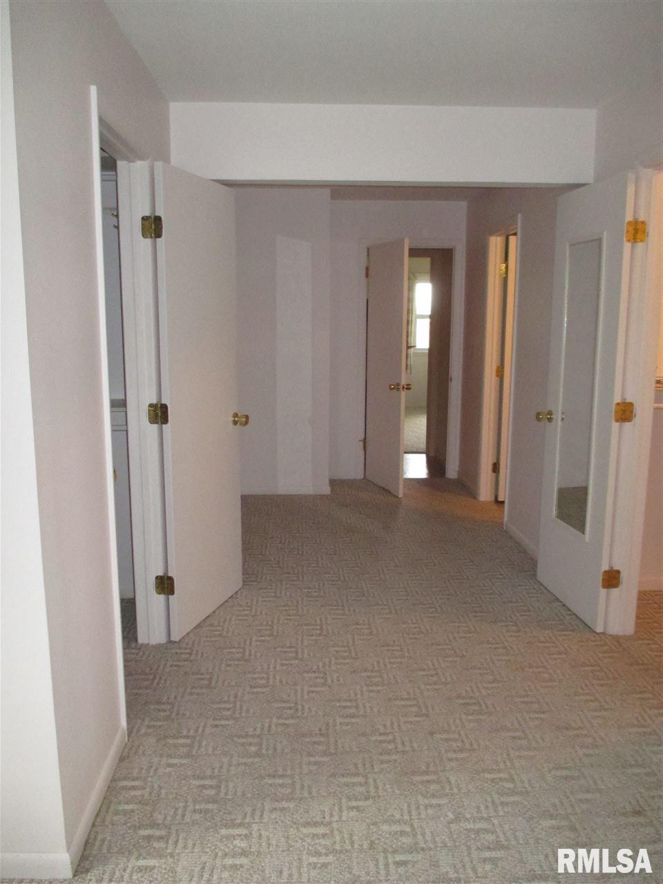 17844 Lake Knolls Road Pekin, IL 61554 - Photo 23 of 32