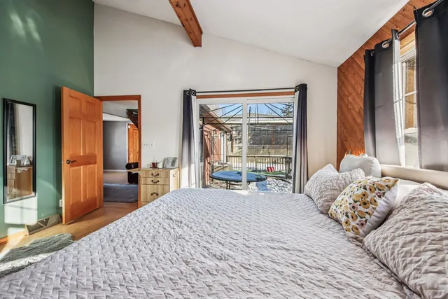 $239,900 | 7709 East Sunset Drive, Wonder Lake, IL 60097