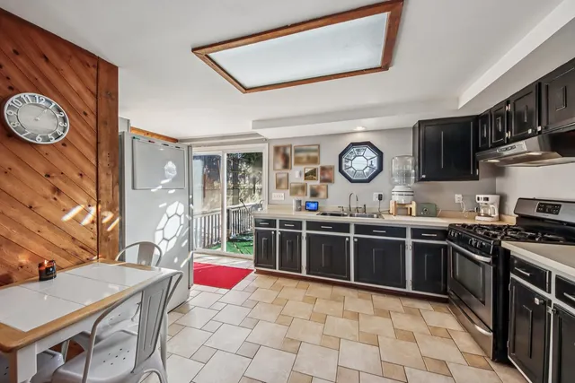 $239,900 | 7709 East Sunset Drive, Wonder Lake, IL 60097