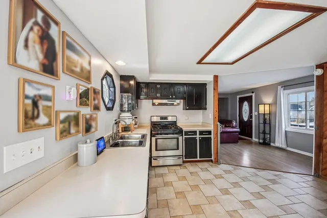 $239,900 | 7709 East Sunset Drive, Wonder Lake, IL 60097