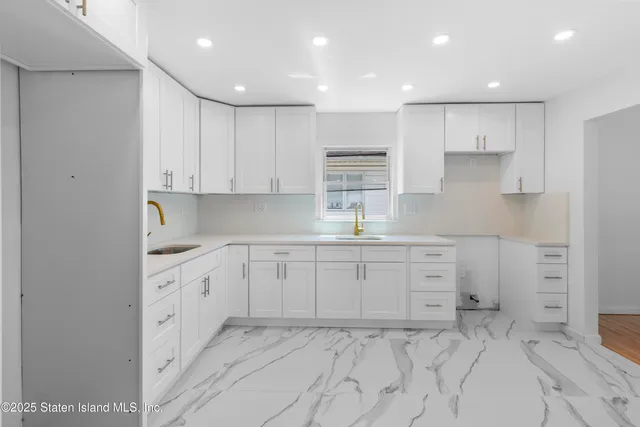 $1,050,000 | 75 Muller Avenue | Westerleigh