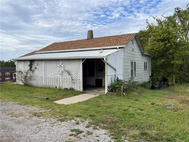 $129,900 | 120 North Main Street, Warrensburg, MO 64093