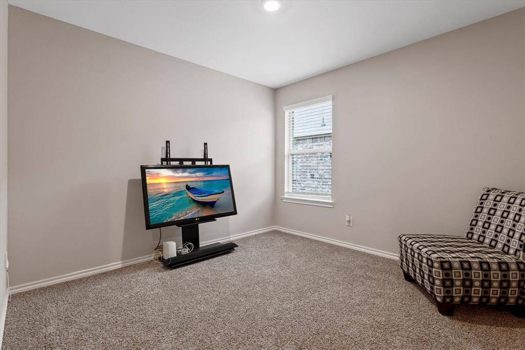 113 Clason Road Royse City, TX 75189 - Photo 19 of 25 an empty room with windows