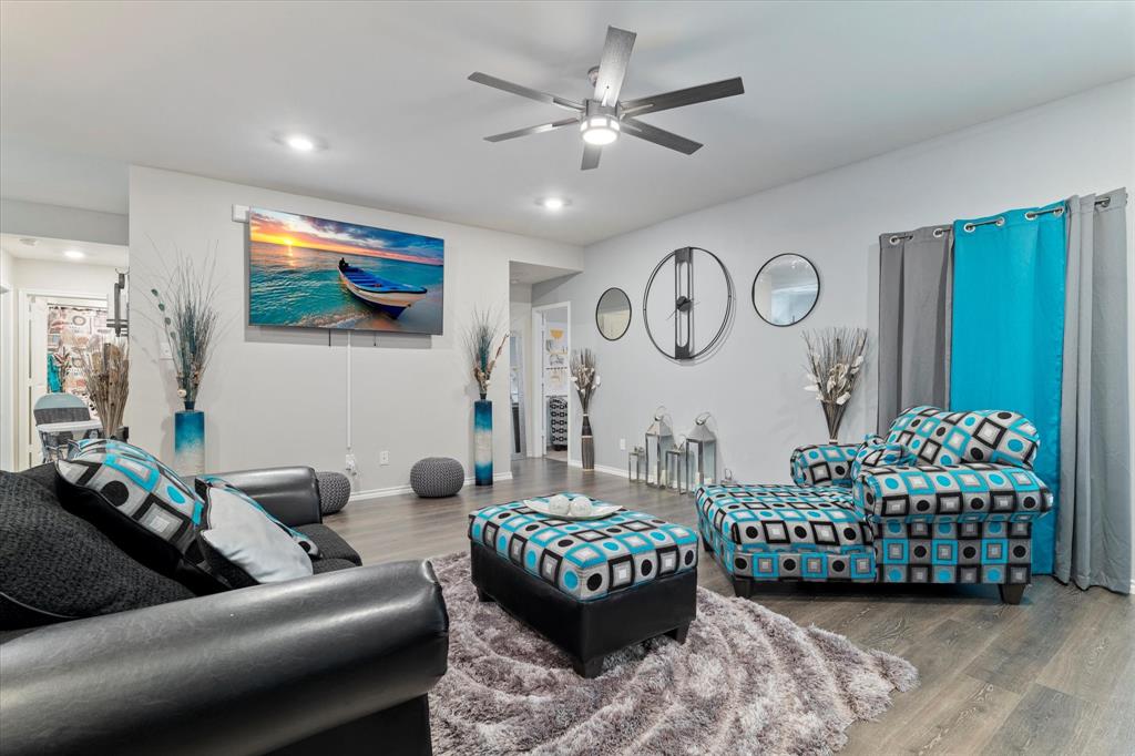 113 Clason Road Royse City, TX 75189 - Photo 5 of 25 a living room with furniture and a large window