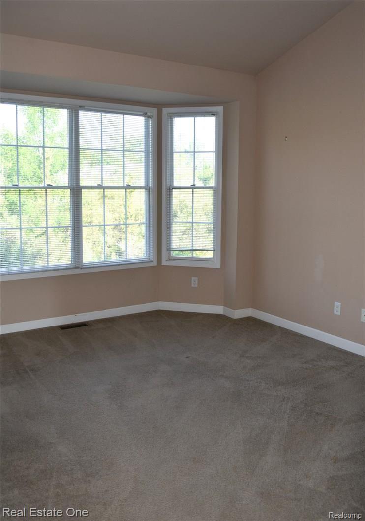 5128 Belmonte Drive Rochester, MI 48306 - Photo 11 of 22 13.JPG