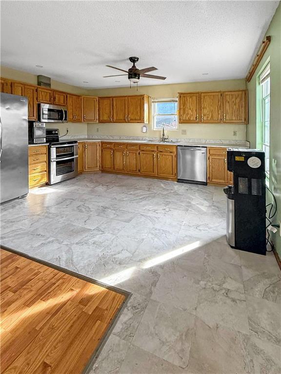 523 North Lafayette Street Corder, MO 64021 - Photo 5 of 28