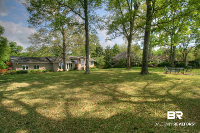 929 Sea Cliff Drive Fairhope, AL 36532 - Photo 4 of 19