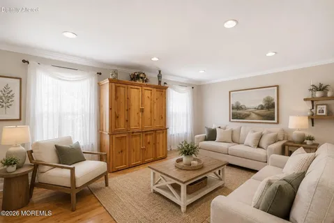 $875,000 | 5 McCaffery Road, Manalapan, NJ 07726