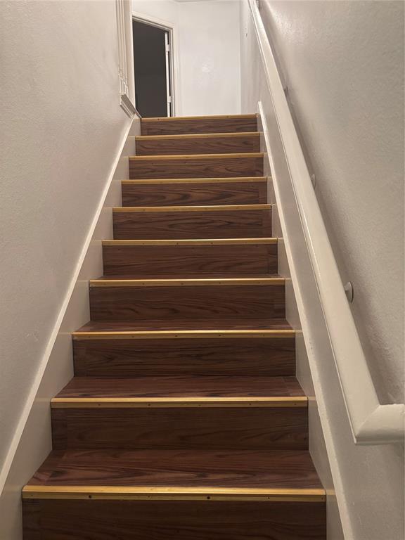 13627 Biggs Street Dallas, TX 75253 - Photo 15 of 16 a view of entryway