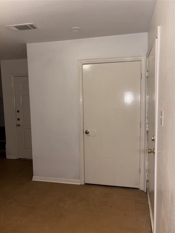 13627 Biggs Street Dallas, TX 75253 - Photo 6 of 16 a view of an empty room