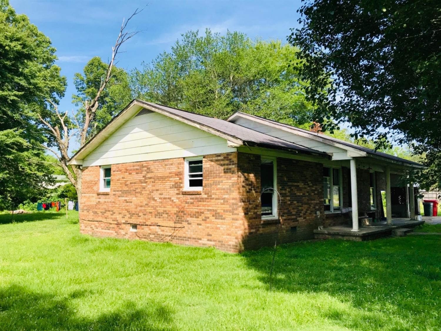 535 Court Road London, KY 40744 - Photo 2 of 14 Listing Photo