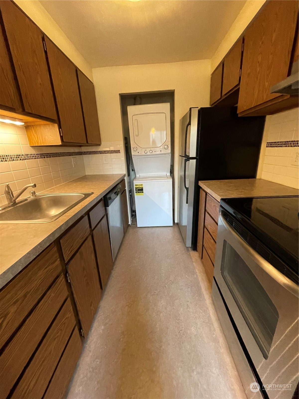 12107 Bel-Red Road, Unit D204 Bellevue, WA 98005 - Photo 5 of 19