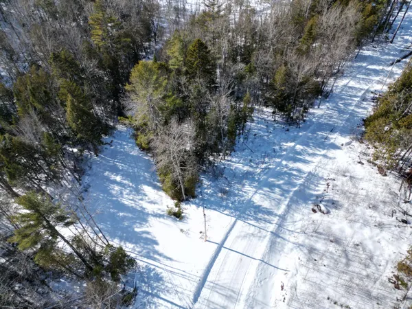 $33,000 | 20 Twin Spgs Lane, Lincoln, ME 04457