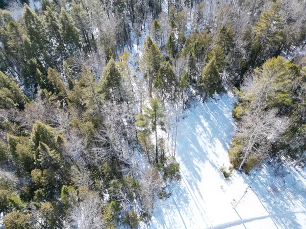 $33,000 | 20 Twin Spgs Lane, Lincoln, ME 04457