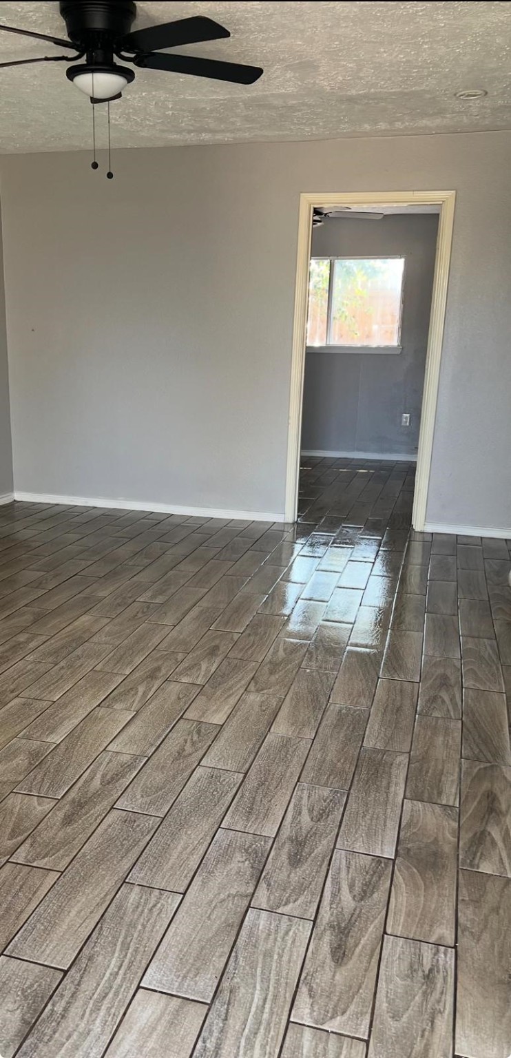 5022 Mallow Street, Unit 7 Houston, TX 77033 - Photo 12 of 20 a view of room