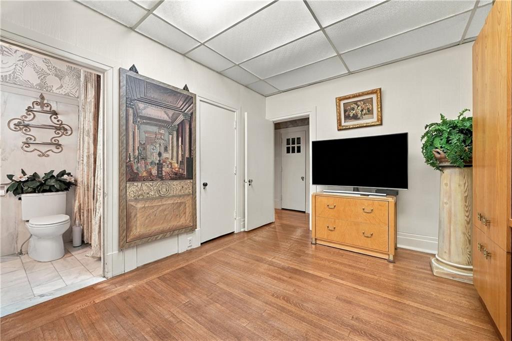 940 Washington Road Pittsburgh, PA 15228 - Photo 18 of 48 Gallery Image 18