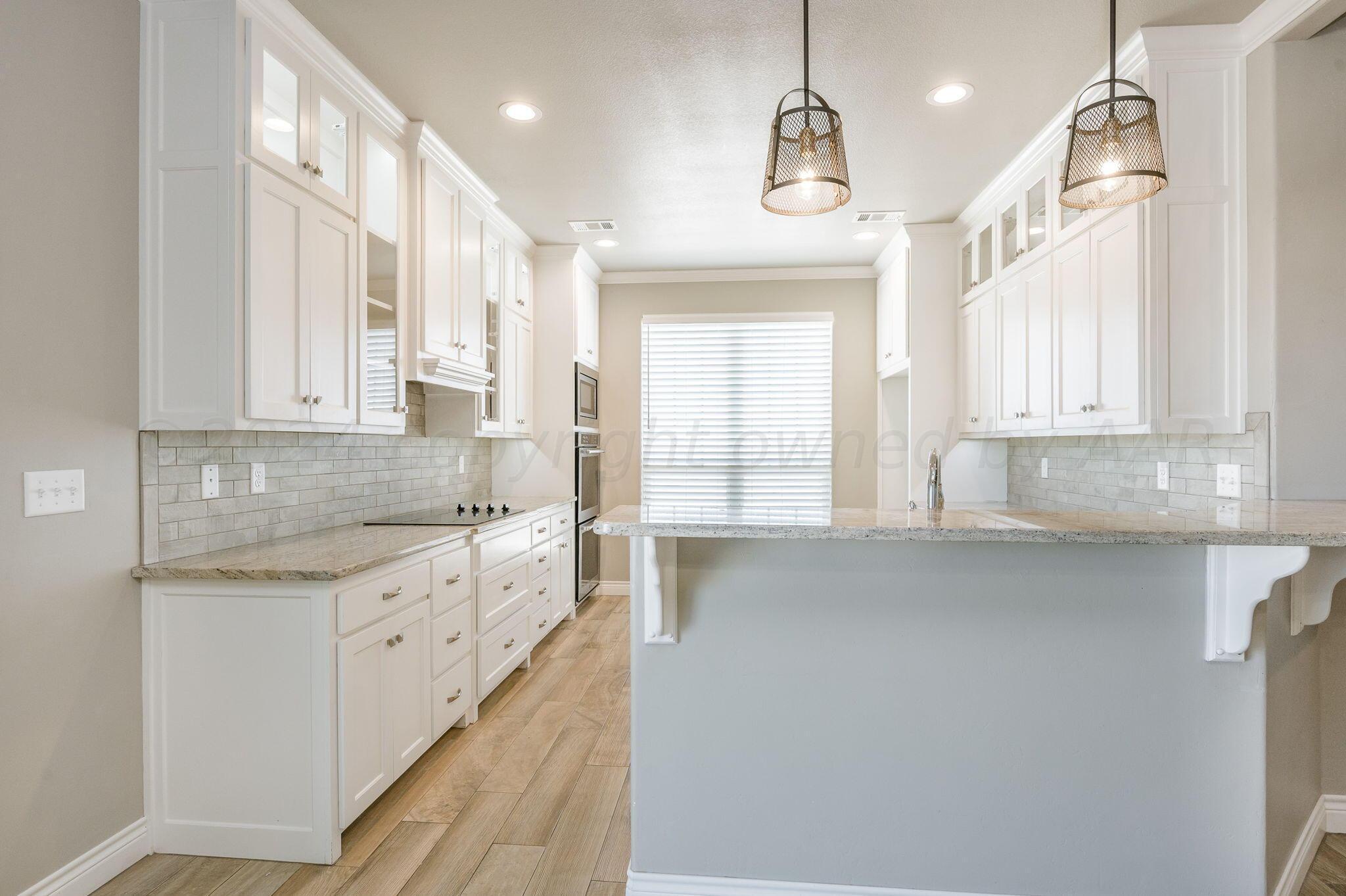 5350 South Blessen Road Amarillo, TX 79119 - Photo 7 of 29 Kitchen