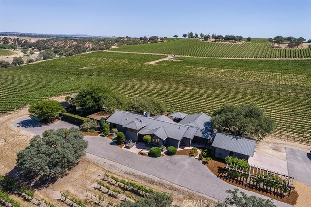 $5,075,000 | 7790 Airport Road, Paso Robles, CA 93446