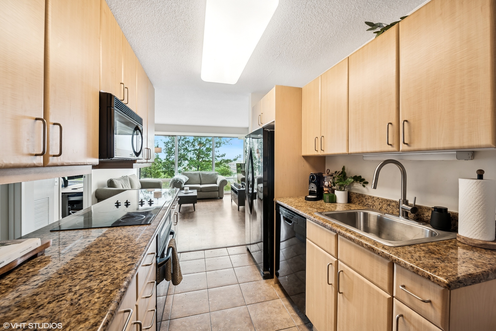 800 Elgin Road, Unit 806 Evanston, IL 60201 - Photo 6 of 17 Gallery Image 6