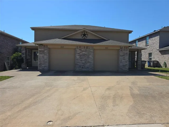 $489,800 | 821-823 East College Avenue, Princeton, TX 75407